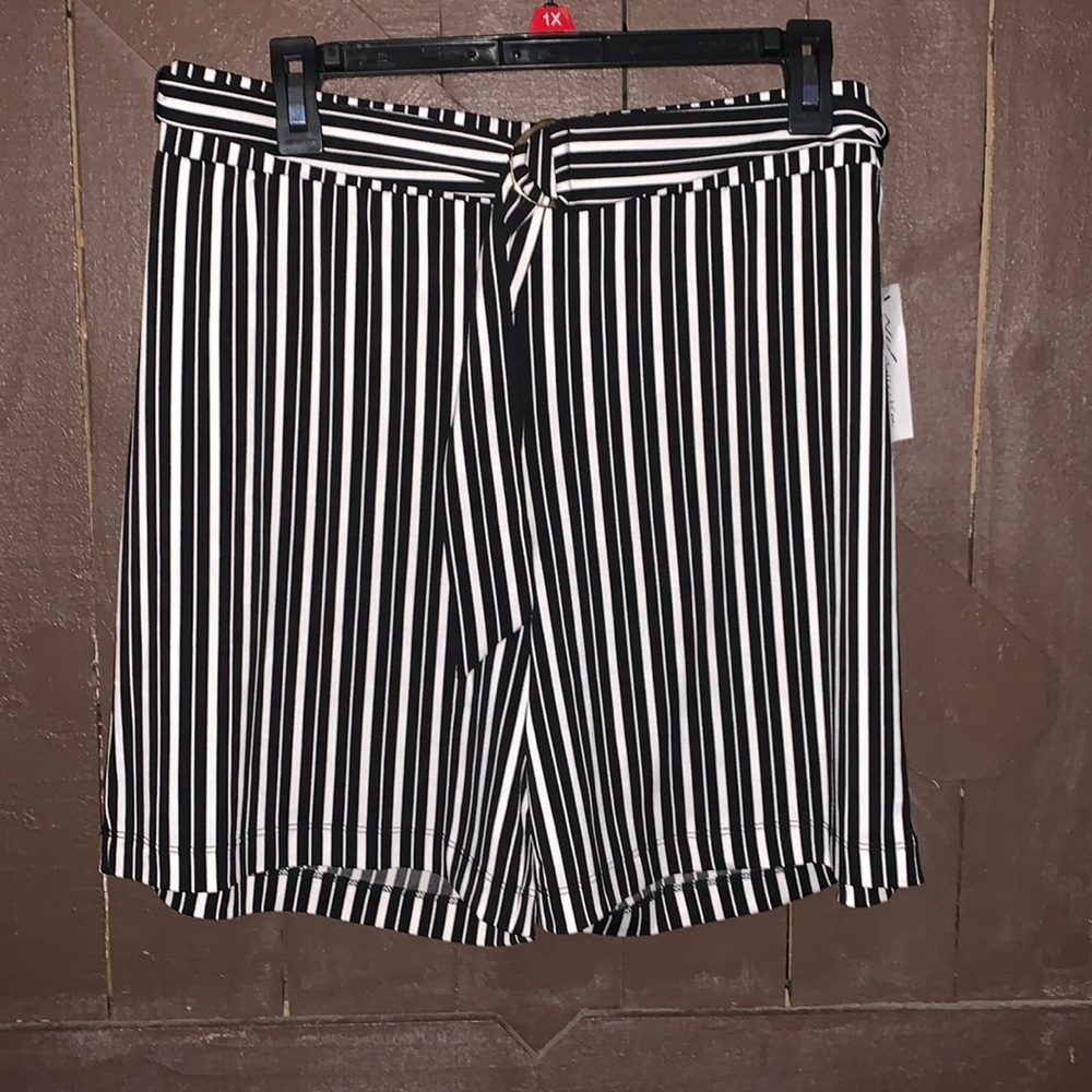 NY Collection- woman’s shorts